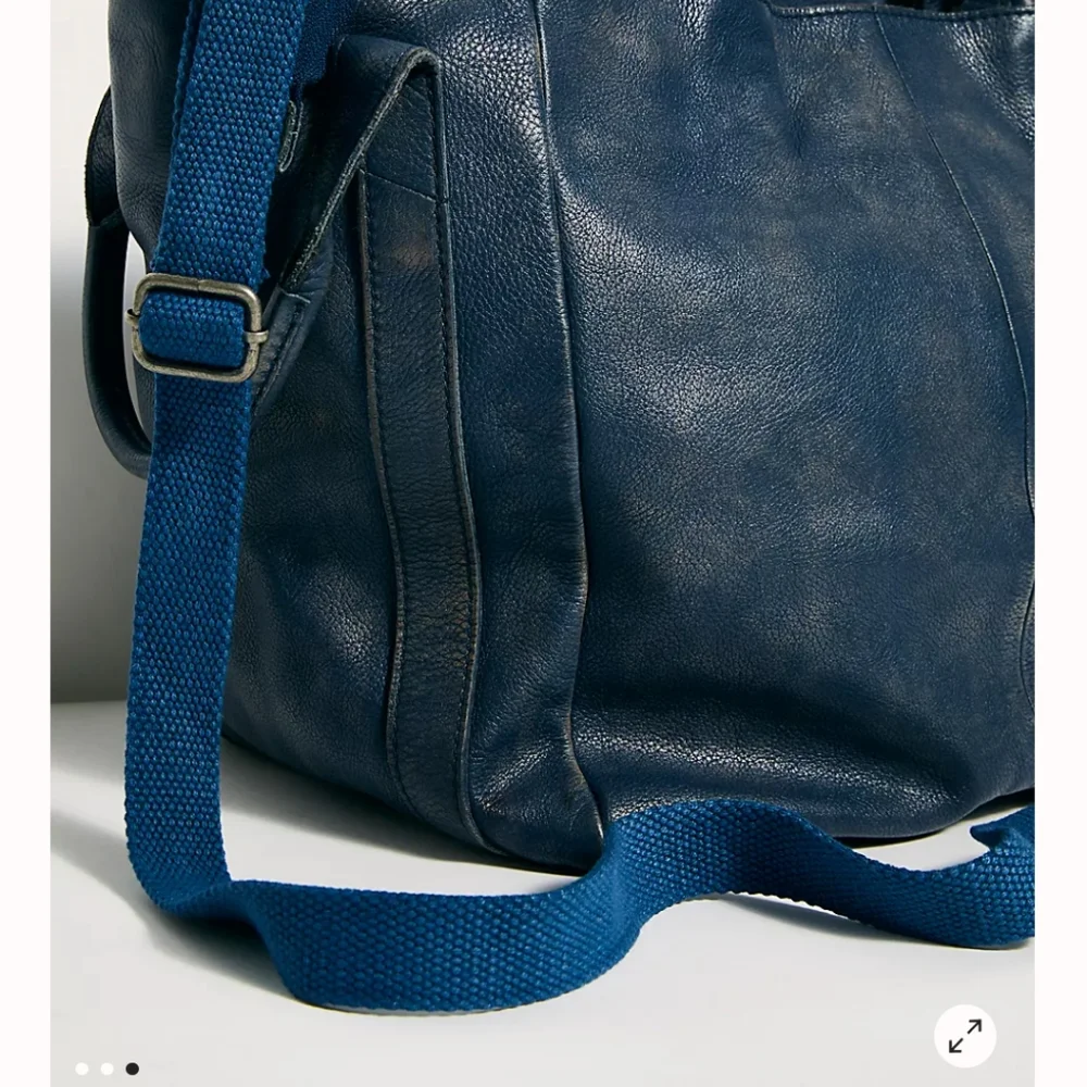 Large hand bag - Picture 2 of 3